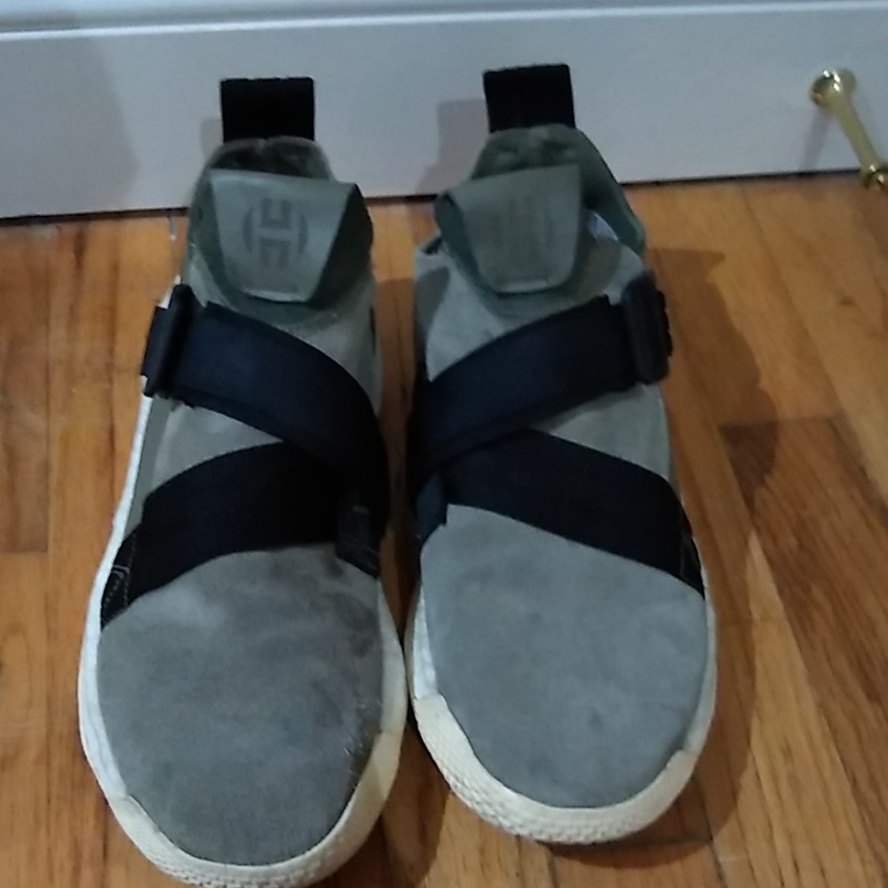 Adidas harden v2 beige suede